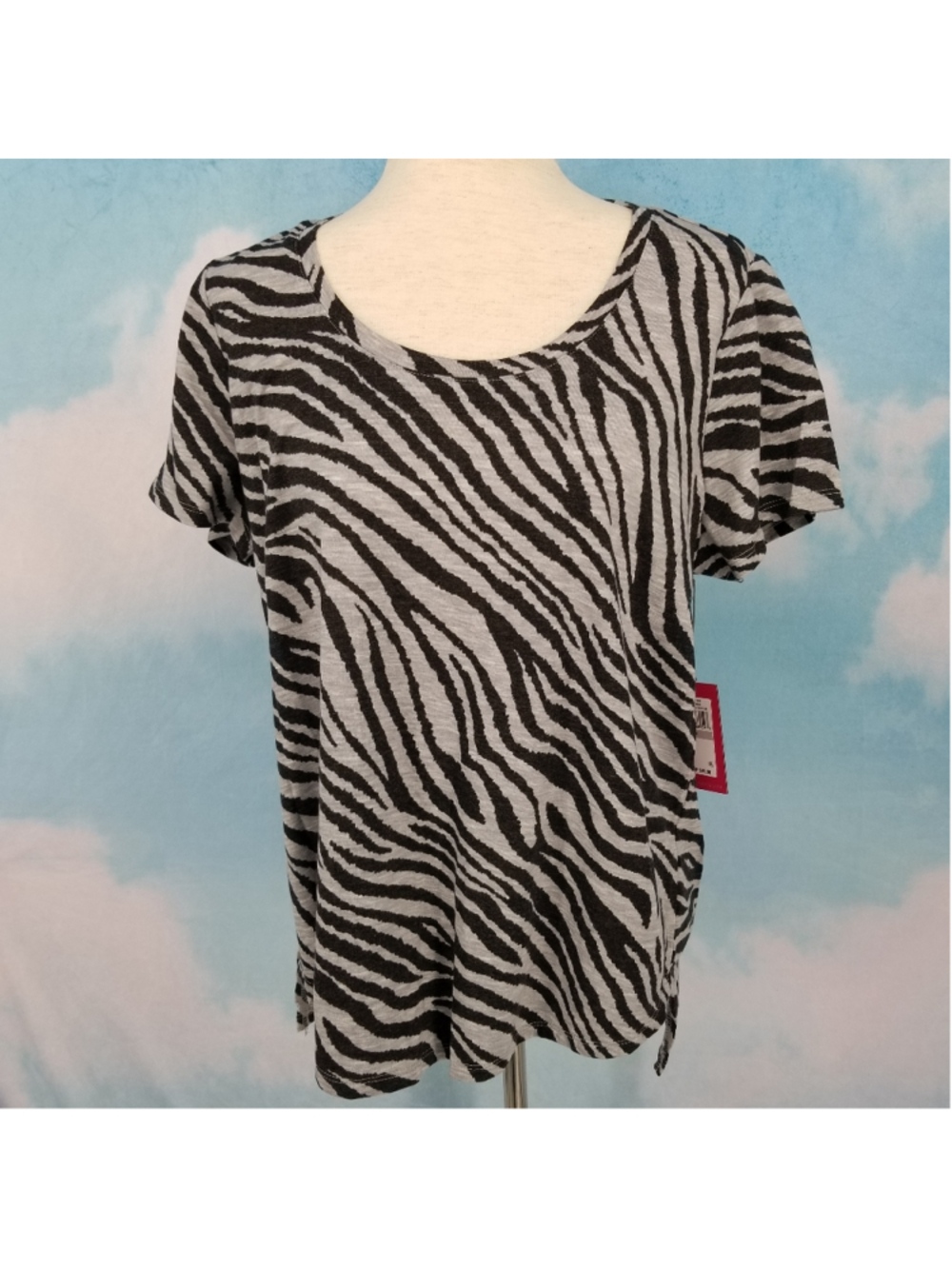Vince Camuto Zebra Print Tee 1X NWT Silver Heather Scoop Neck Slub Knit